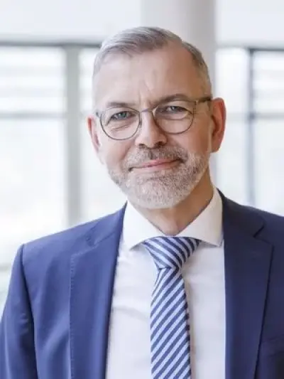 Portrait Prof. Dr. Wytzisk-Arens