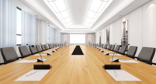 großer Konferenztisch